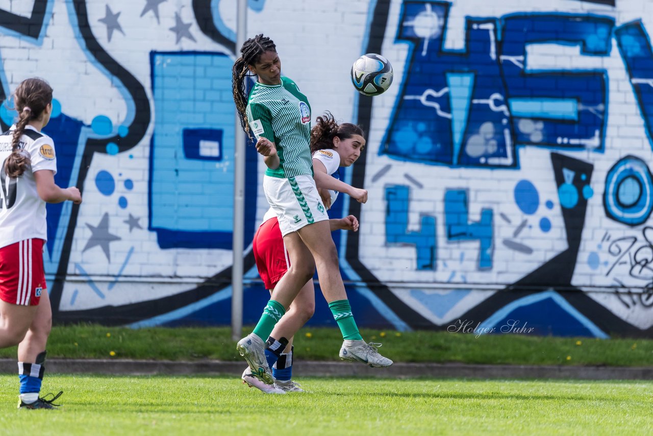 Bild 389 - wBJ Hamburger SV - SV Werder Bremen : Ergebnis : 1:3